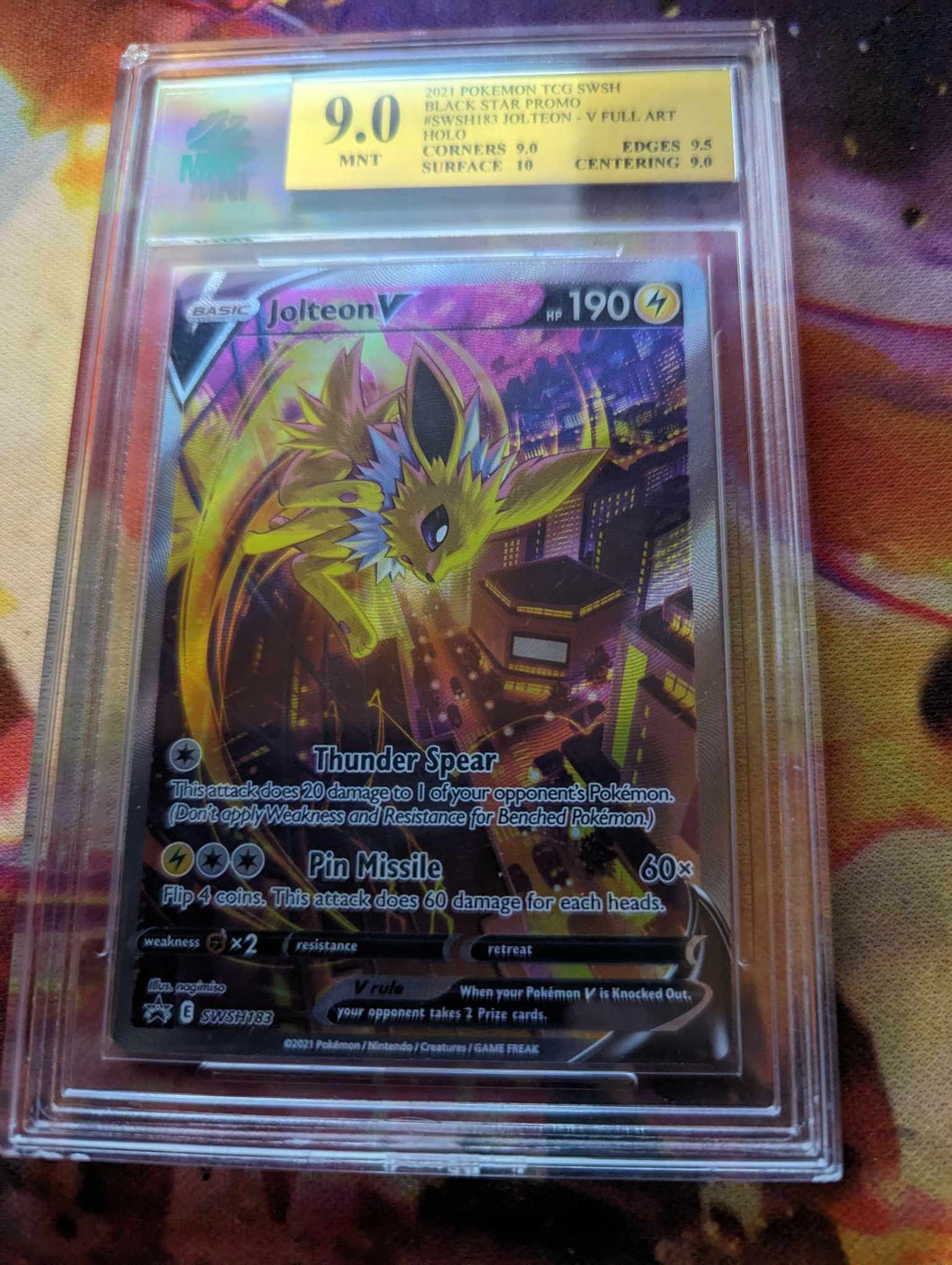 MNT 9.0 Gem Mnt Pokemon - Jolteon V #SWSH183 Full Art - Pokemon Black Star Promo 2021 Graded Card