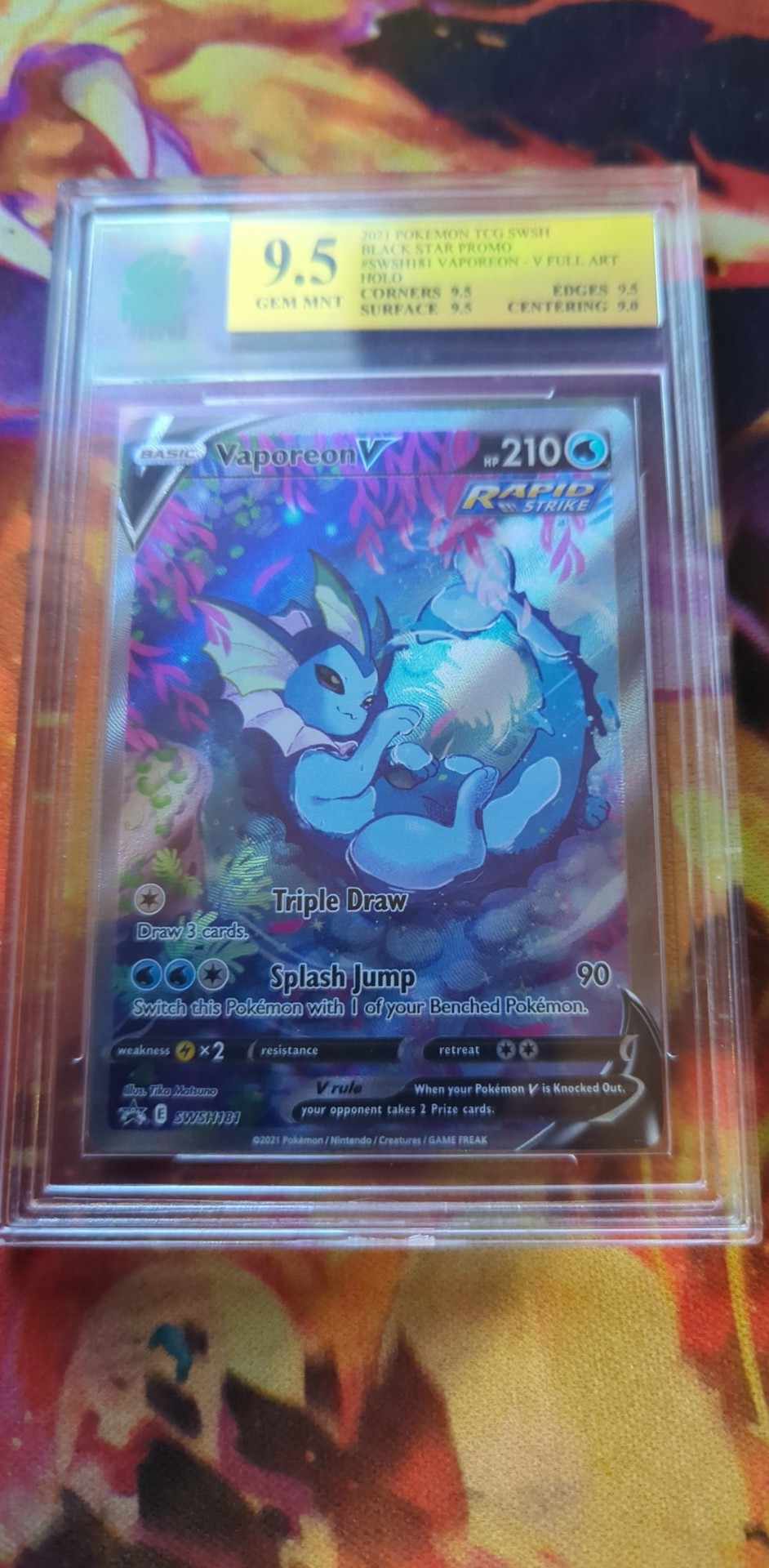 MNT 9.5 Gem Mnt Pokemon - Vaporeon V #SWSH181 Full Art - Pokemon Black Star Promo 2021 Graded Card